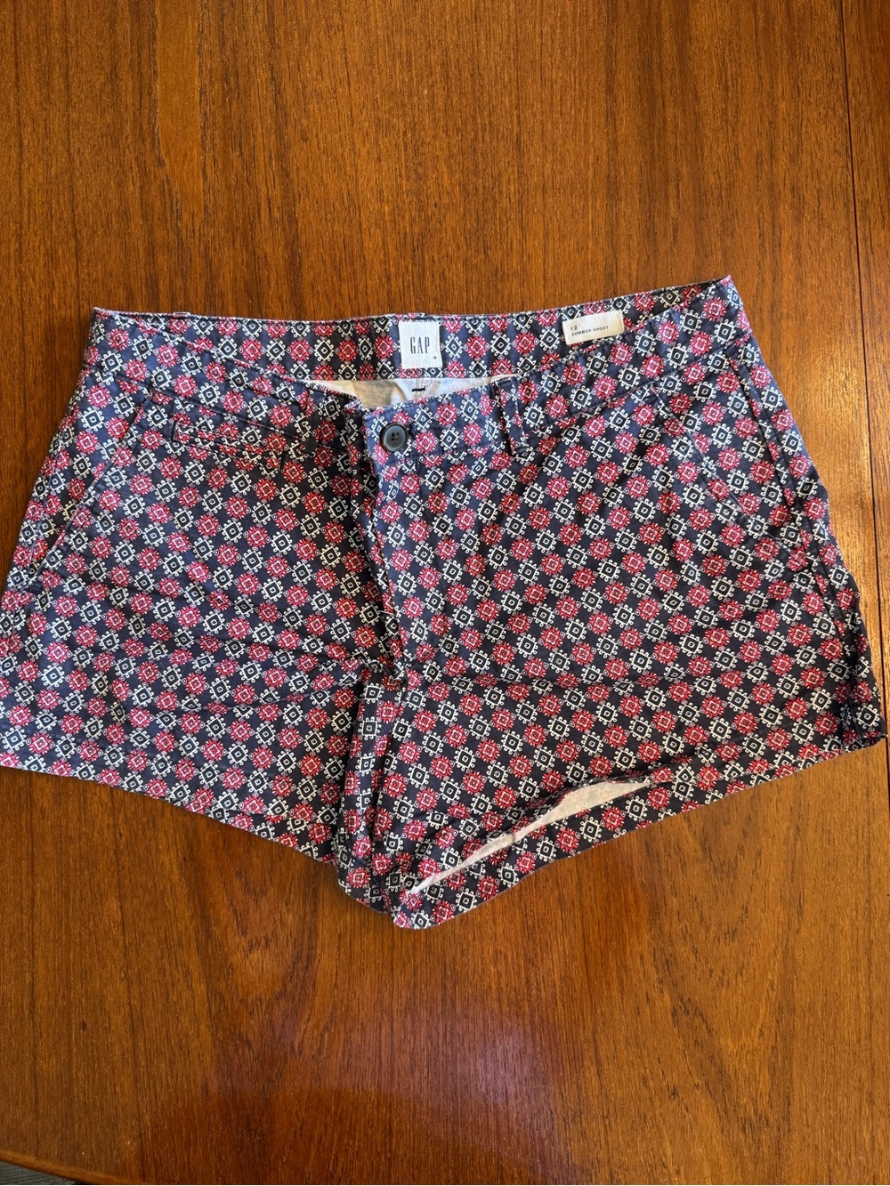 GAP Red and Navy Geometric Women's Shorts